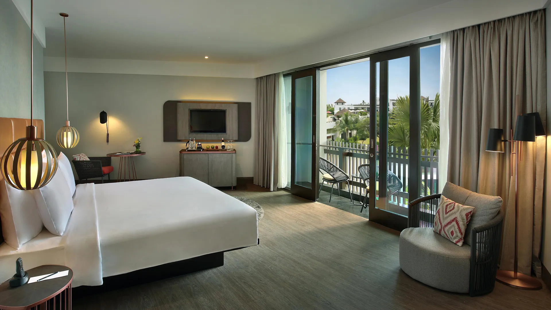 Pullman Bali Legian Beach