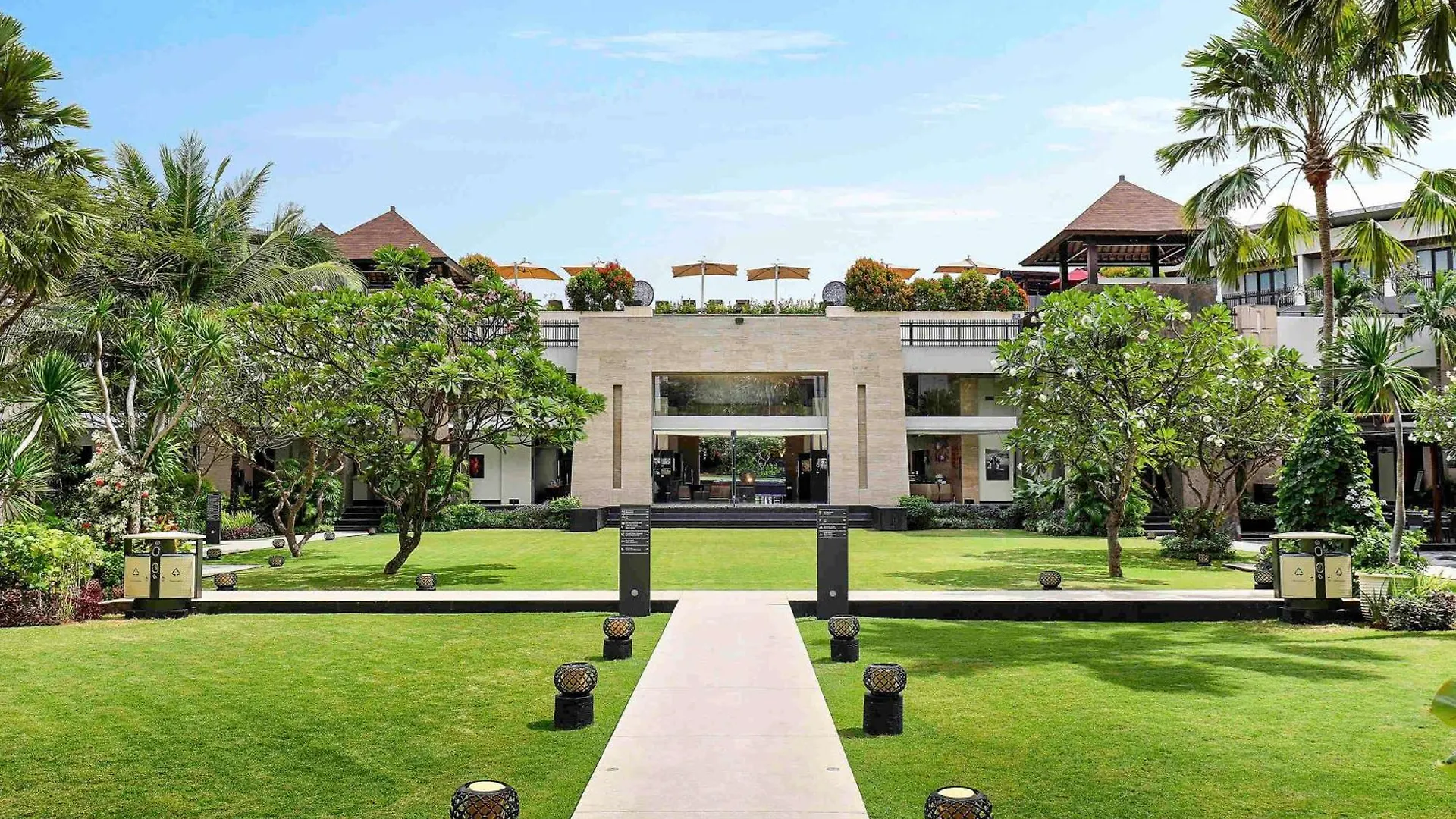 Semesteranläggning (resort) Pullman Bali Legian Beach