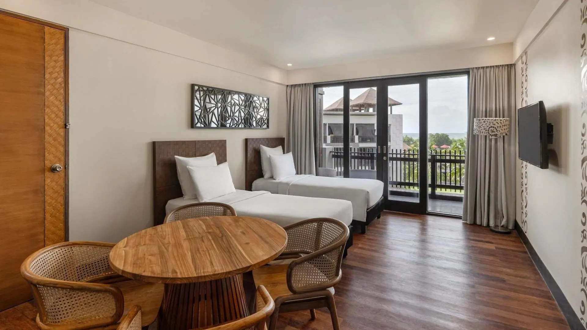 ***** Semesteranläggning (resort) Pullman Bali Legian Beach Indonesien